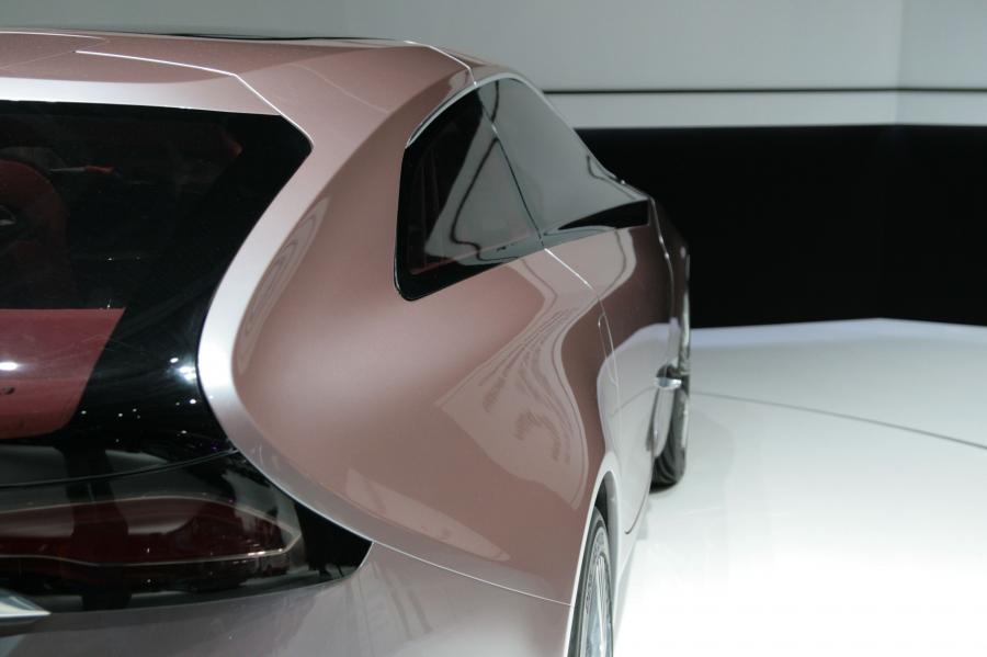  Hyundai i-oniq Concept 2012 года  (фото 19 из 65)